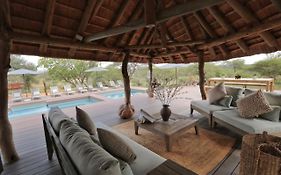 Tshukudu Game Lodge